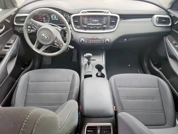 5XYPG4A3XHG302539 2017 KIA SORENTO - Image 8