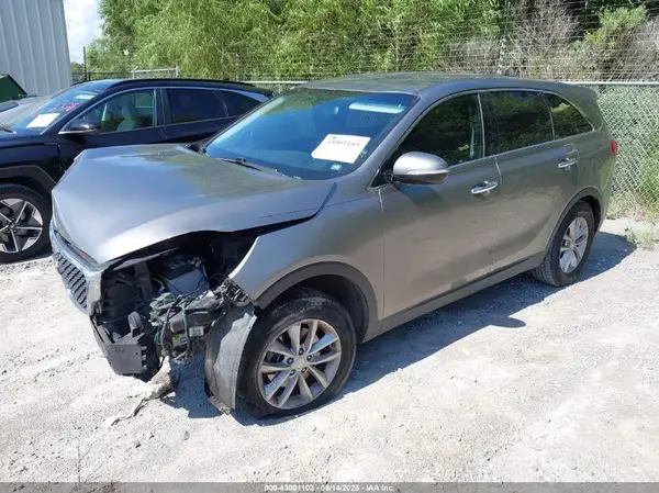 5XYPG4A3XHG321298 2017 KIA SORENTO - Image 2