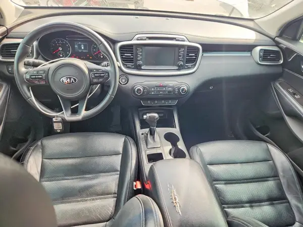 5XYPG4A3XHG321947 2017 KIA SORENTO - Image 8