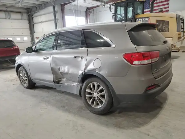 5XYPG4A3XHG323892 2017 KIA SORENTO - Image 2