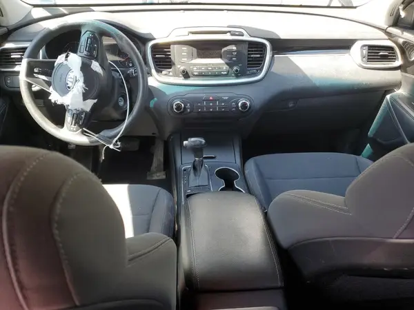 5XYPG4A3XHG325948 2017 KIA SORENTO - Image 8