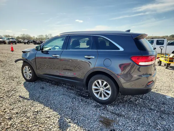 5XYPG4A3XHG326825 2017 KIA SORENTO - Image 2