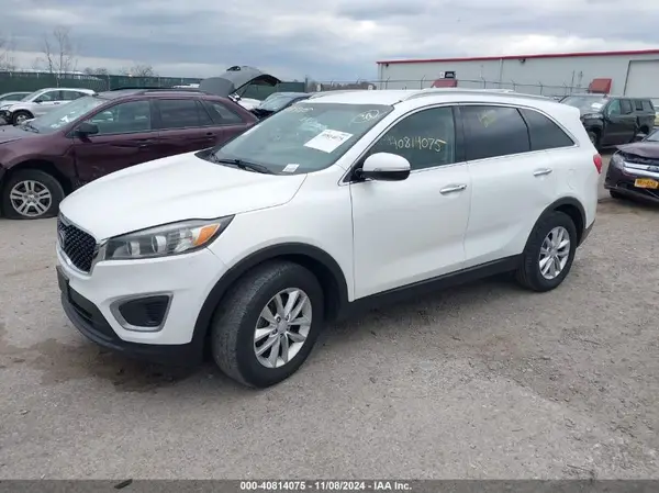 5XYPG4A3XHG328994 2017 KIA SORENTO - Image 2
