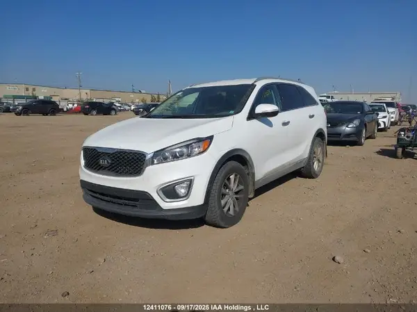 5XYPG4A3XHG330650 2017 KIA SORENTO - Image 2
