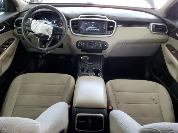 5XYPG4A3XJG338625 2018 KIA SORENTO - Image 8