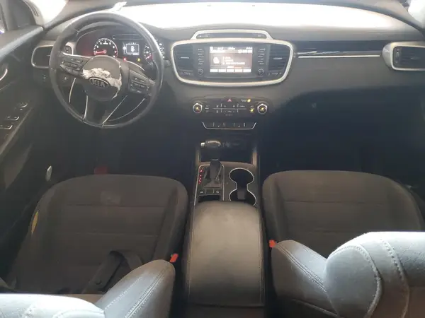 5XYPG4A3XJG339659 2018 KIA SORENTO - Image 8