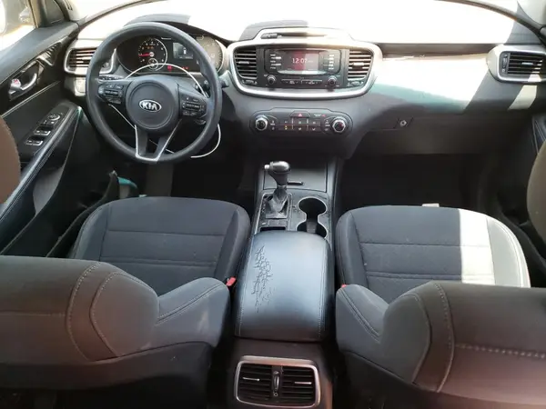 5XYPG4A3XJG342920 2018 KIA SORENTO - Image 8
