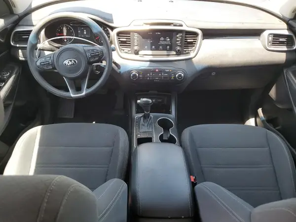 5XYPG4A3XJG343095 2018 KIA SORENTO - Image 8