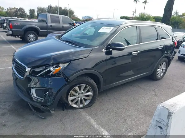 5XYPG4A3XJG347499 2018 KIA SORENTO - Image 2