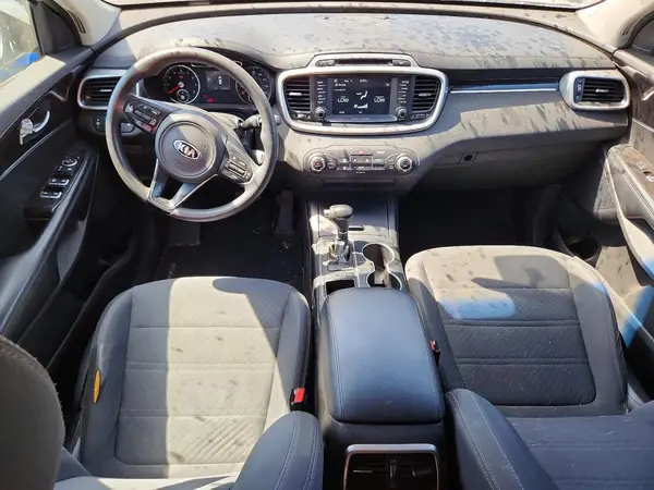 5XYPG4A3XJG348569 2018 KIA SORENTO - Image 8