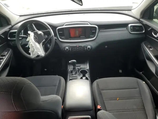 5XYPG4A3XJG375951 2018 KIA SORENTO - Image 8