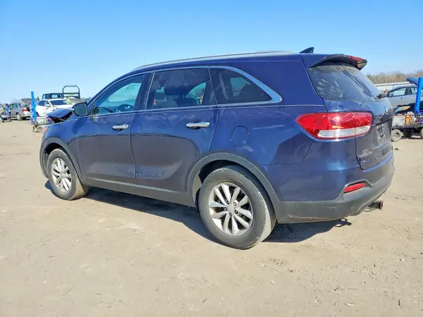 5XYPG4A3XJG382317 2018 KIA SORENTO - Image 2