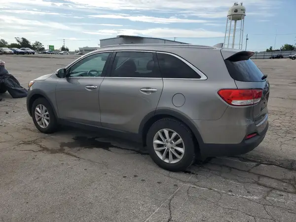 5XYPG4A3XJG387274 2018 KIA SORENTO - Image 2