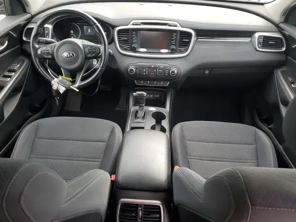 5XYPG4A3XJG387274 2018 KIA SORENTO - Image 8