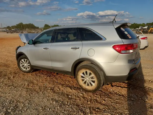 5XYPG4A3XJG399585 2018 KIA SORENTO - Image 2