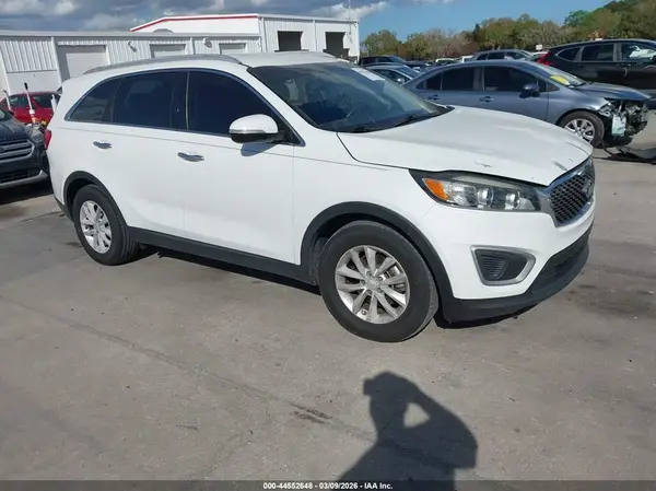 5XYPG4A3XJG401268 2018 KIA SORENTO - Image 1