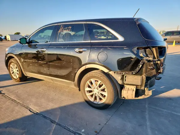 5XYPG4A3XJG406812 2018 KIA SORENTO - Image 2