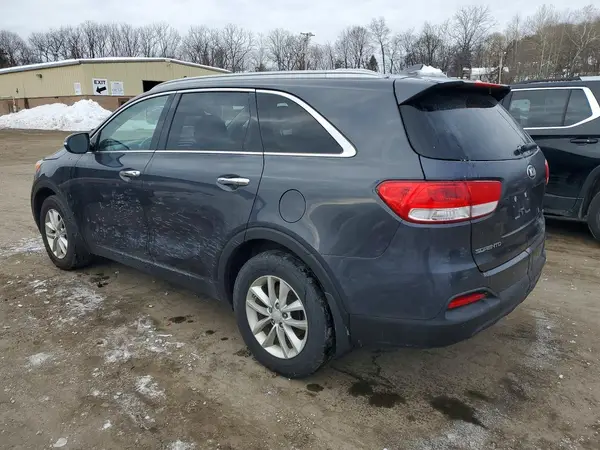 5XYPG4A3XJG408611 2018 KIA SORENTO - Image 2