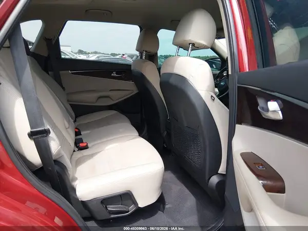 5XYPG4A3XJG410701 2018 KIA SORENTO - Image 8