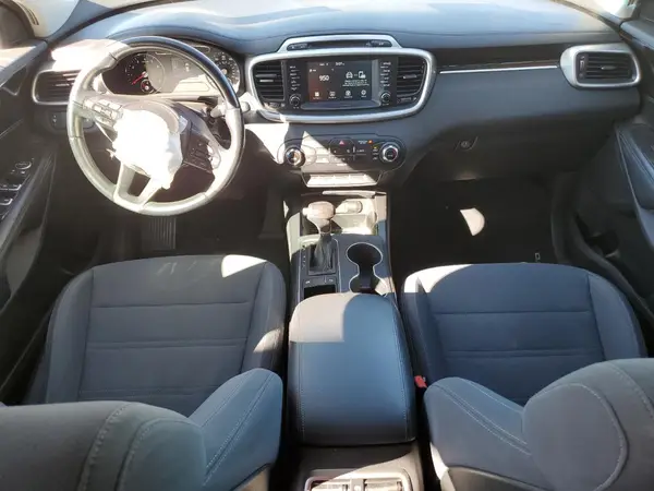 5XYPG4A3XJG413047 2018 KIA SORENTO - Image 8