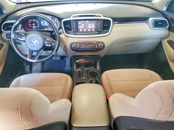 5XYPG4A3XJG418183 2018 KIA SORENTO - Image 8