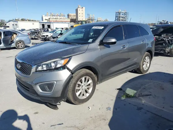 5XYPG4A3XJG424744 2018 KIA SORENTO - Image 1