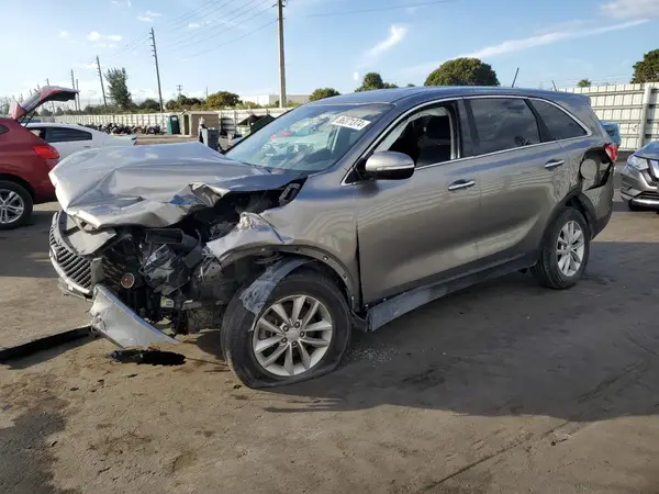 5XYPG4A3XJG426834 2018 KIA SORENTO - Image 1