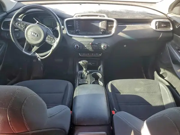 5XYPG4A3XJG429104 2018 KIA SORENTO - Image 8