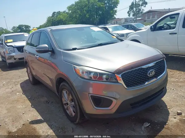 5XYPG4A3XJG430348 2018 KIA SORENTO - Image 1