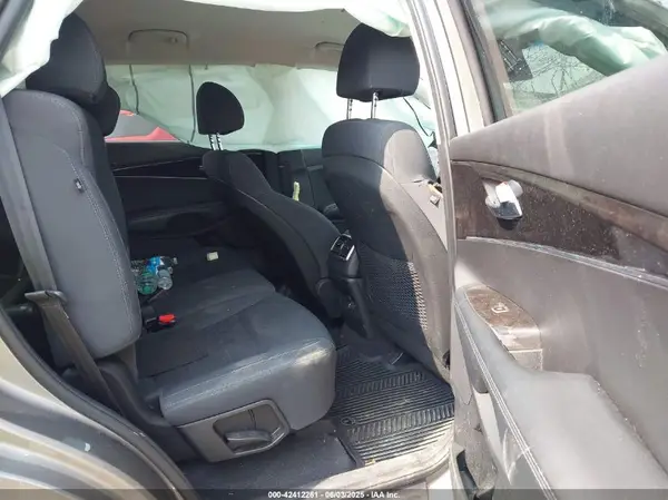 5XYPG4A3XJG430706 2018 KIA SORENTO - Image 8