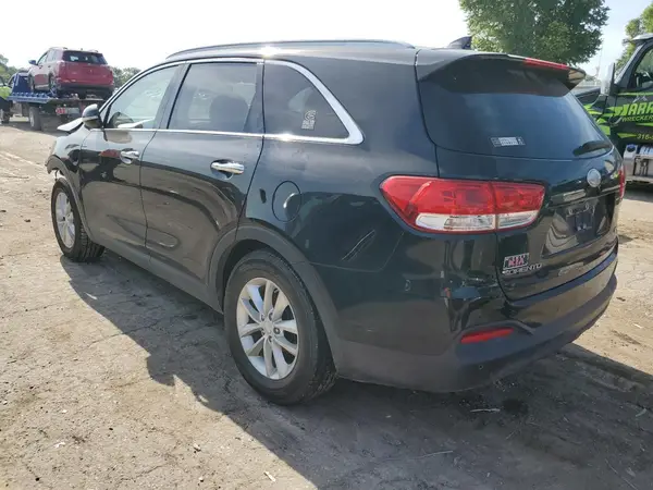 5XYPG4A3XJG431774 2018 KIA SORENTO - Image 2