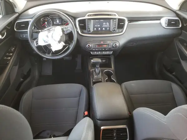 5XYPG4A3XKG435809 2019 KIA SORENTO - Image 8