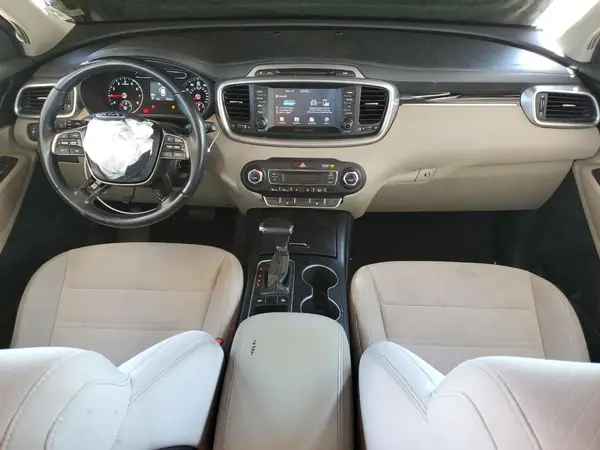 5XYPG4A3XKG438192 2019 KIA SORENTO - Image 8