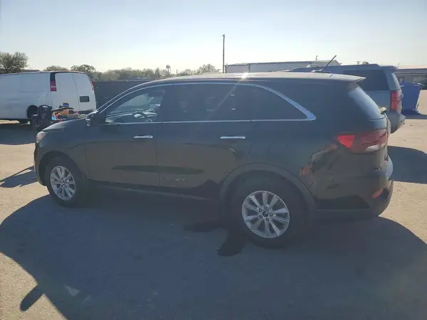 5XYPG4A3XKG439665 2019 KIA SORENTO - Image 2