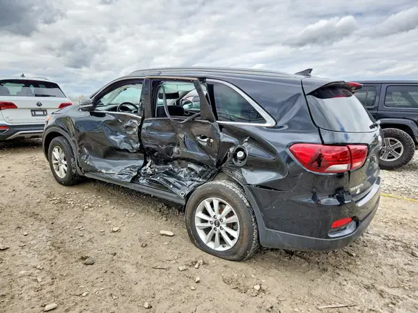 5XYPG4A3XKG447975 2019 KIA SORENTO - Image 2
