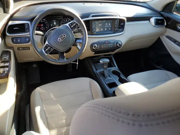 5XYPG4A3XKG448754 2019 KIA SORENTO - Image 8