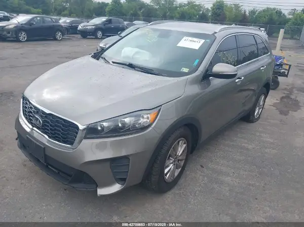 5XYPG4A3XKG459513 2019 KIA SORENTO - Image 2