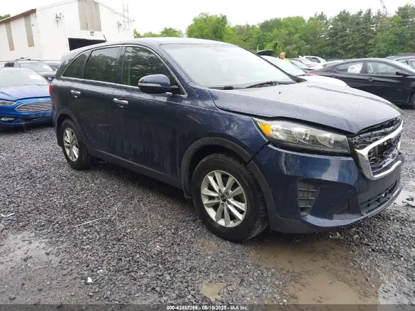 5XYPG4A3XKG463044 2019 KIA SORENTO - Image 1