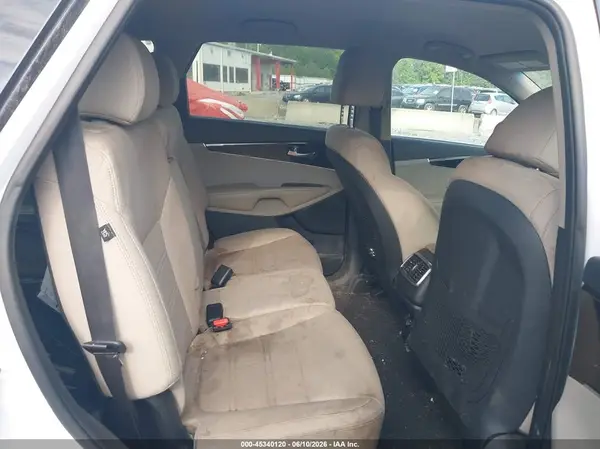 5XYPG4A3XKG464226 2019 KIA SORENTO - Image 8