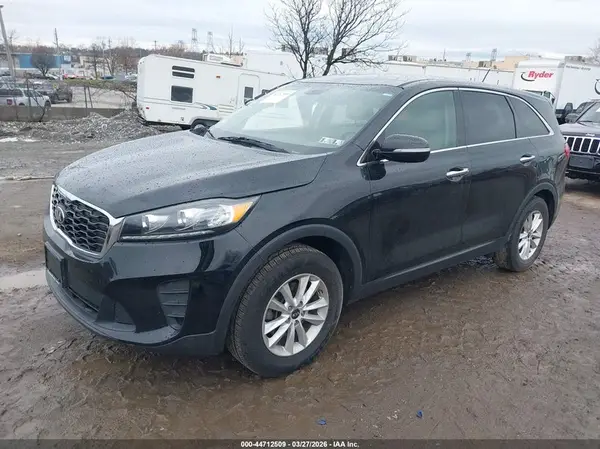 5XYPG4A3XKG477140 2019 KIA SORENTO - Image 2