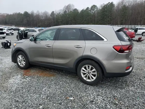 5XYPG4A3XKG479065 2019 KIA SORENTO - Image 2