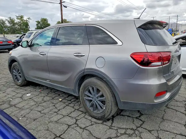 5XYPG4A3XKG498053 2019 KIA SORENTO - Image 2