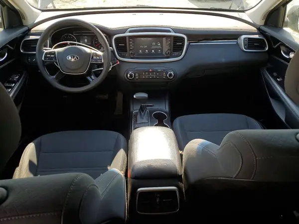 5XYPG4A3XKG509455 2019 KIA SORENTO - Image 8