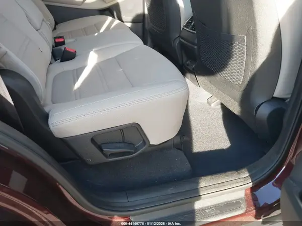 5XYPG4A3XKG511268 2019 KIA SORENTO - Image 8