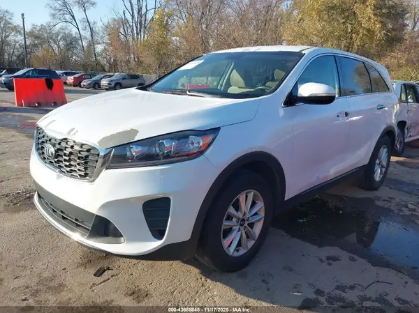 5XYPG4A3XKG513375 2019 KIA SORENTO - Image 2