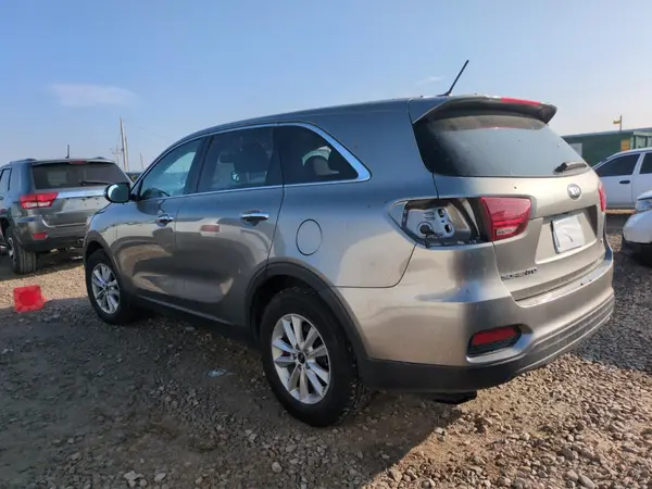 5XYPG4A3XKG516423 2019 KIA SORENTO - Image 2