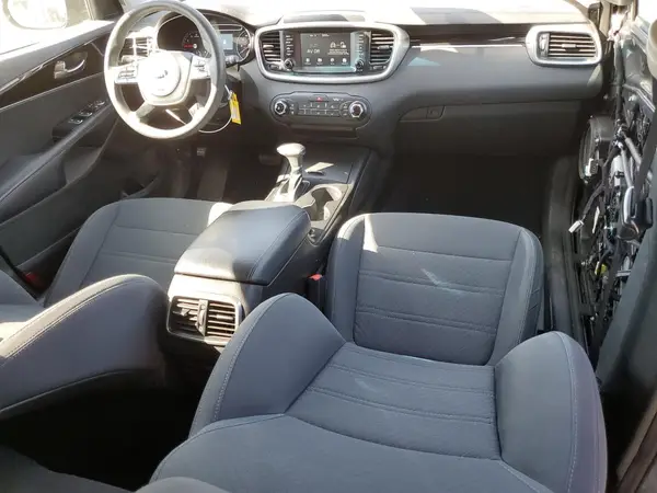 5XYPG4A3XKG517958 2019 KIA SORENTO - Image 8