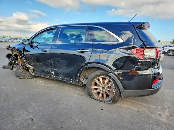 5XYPG4A3XKG519273 2019 KIA SORENTO - Image 2
