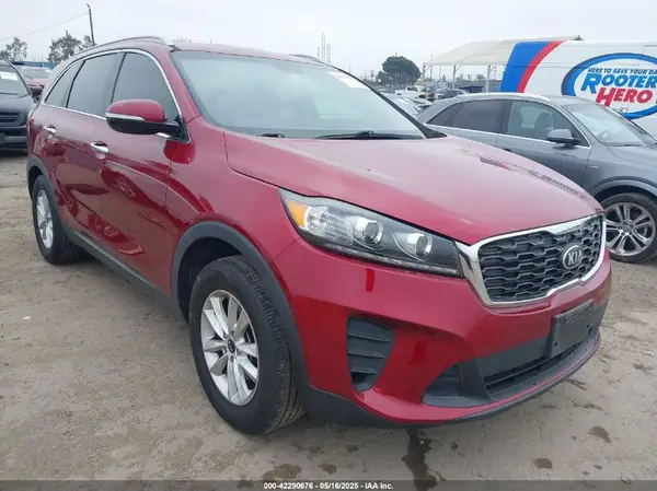 5XYPG4A3XKG530712 2019 KIA SORENTO - Image 1