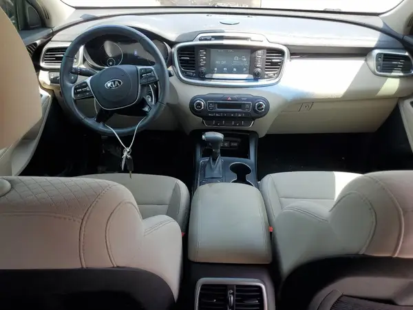 5XYPG4A3XKG535893 2019 KIA SORENTO - Image 8